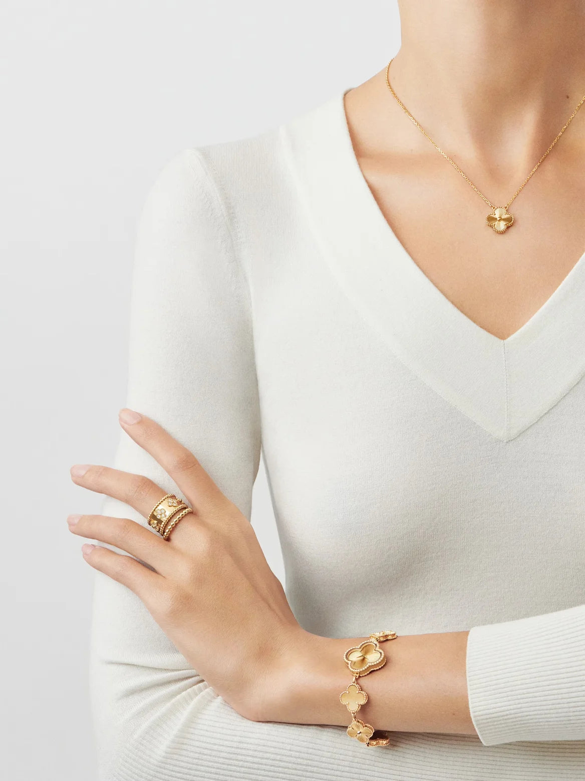 Aimee Clover Necklace